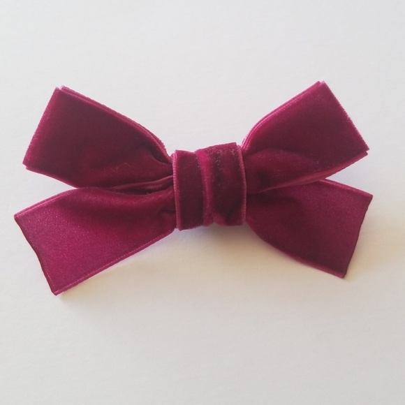 MadebyMae Other - Velvet bow
